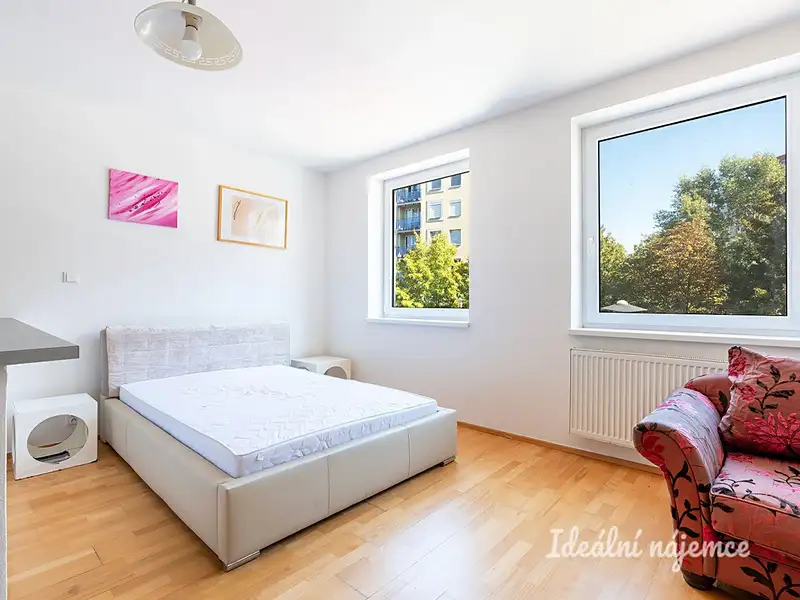 Pronájem bytu 1+kk, 32 m², Praha 9, Praha